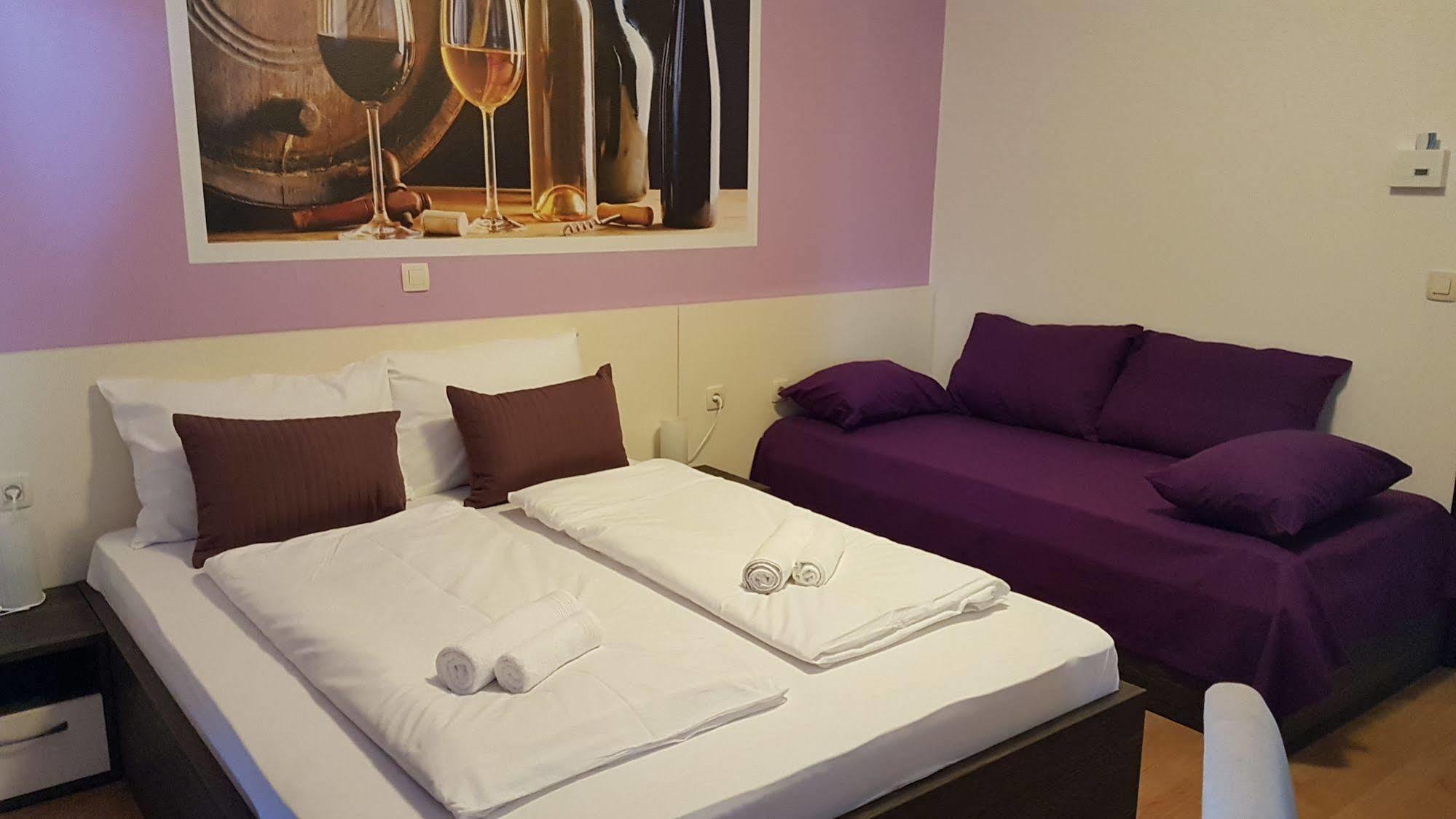 Bed & Breakfast Marta & Tona Kustići Kültér fotó